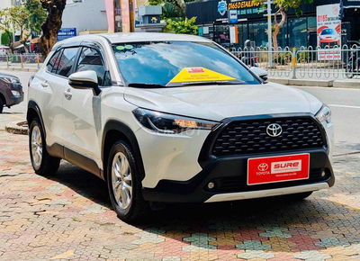 Toyota Corolla Cross trắng 1.8G 2022 xe zin