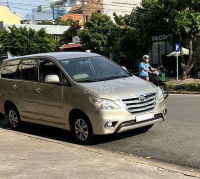 Toyota Innova 2015 V - 200000 km