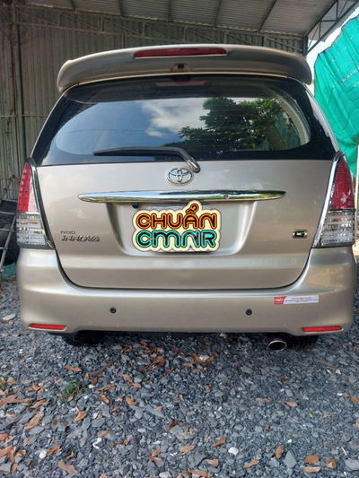 Bán Toyota Innova 2012 màu vàng 2.0G - 140000 km
