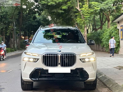 Xe BMW X7 xDrive40i M Sport 2023