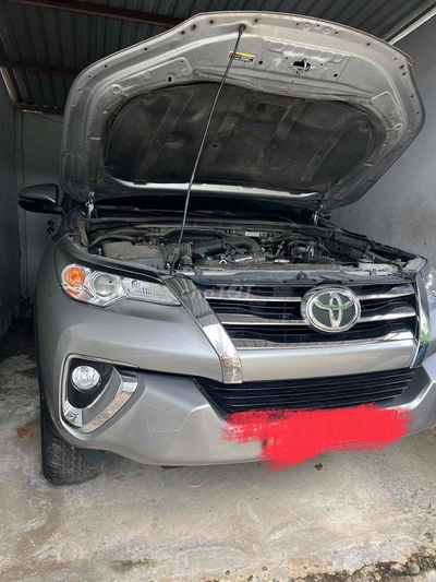 Toyota Fortuner 2020 2.4AT 4x2 - 62000 km