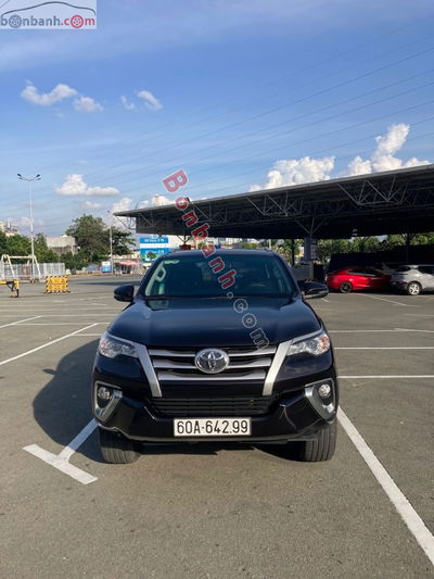 Xe Toyota Fortuner 2.4G 4x2 MT 2019