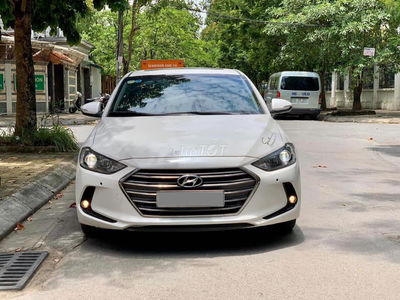 Hyundai Elantra 2018 bản full 2.0AT