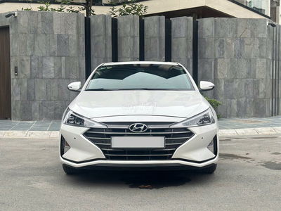 Hyundai Elantra 2021 màu trắng 2.0AT
