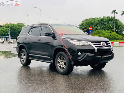 Xe Toyota Fortuner 2.4G 4x2 MT 2017