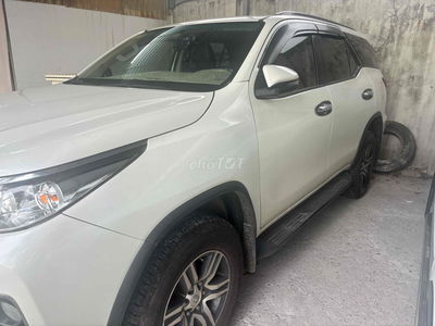 Toyota Fortuner 2019 2.4 4x2 AT - 140000 km