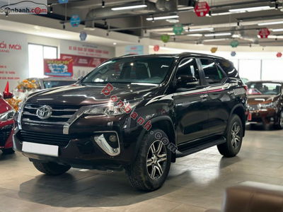 Xe Toyota Fortuner 2.7V 4x2 AT 2017