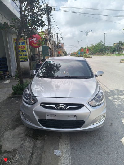 Hyundai Accent 2*** km
