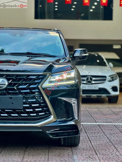 Xe Lexus LX 570 2016