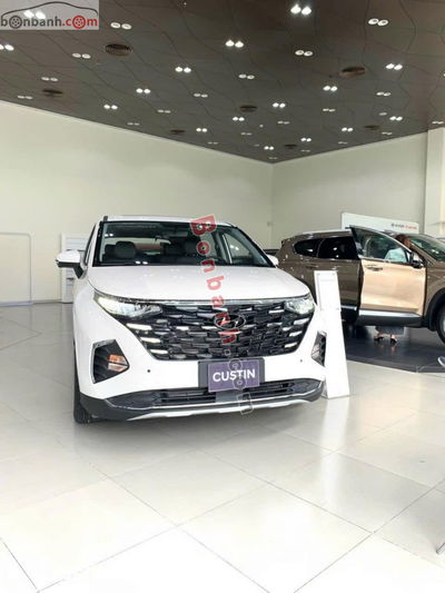 Xe Hyundai Custin Đặc Biệt 1.5T 2025