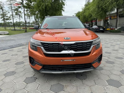 Xe Kia Seltos Deluxe 1.4 AT 2021
