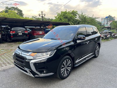 Xe Mitsubishi Outlander Premium 2.0 CVT 2022