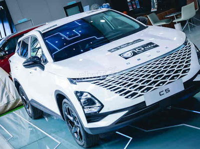 1 xe Omoda C5 Premium 2024 hỗ trợ giảm 100% LPTB