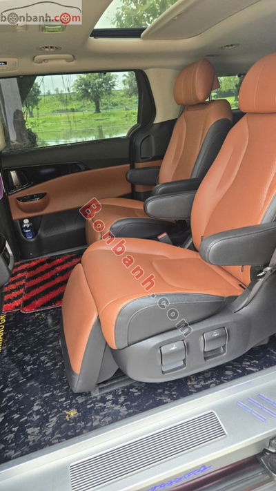 Xe Kia Carnival Signature 2.2D 2022