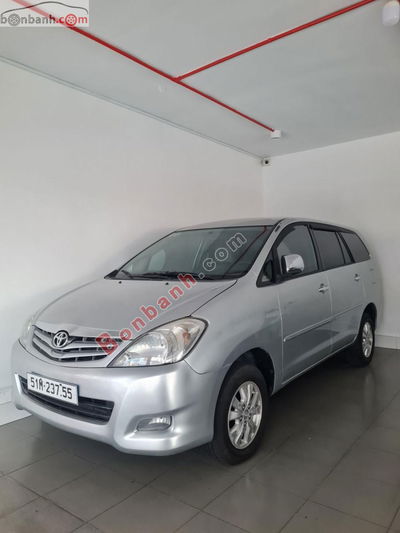 Xe Toyota Innova G 2011