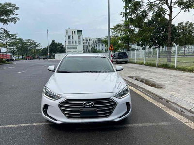 Cần. Bán Hyundai Elantra 2017 1.6 AT - số tự động