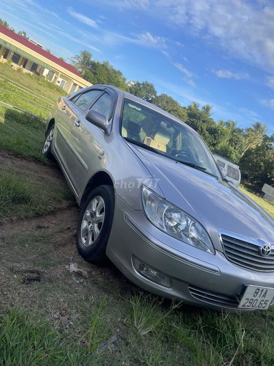 Toyota Camry nhập Nhật
