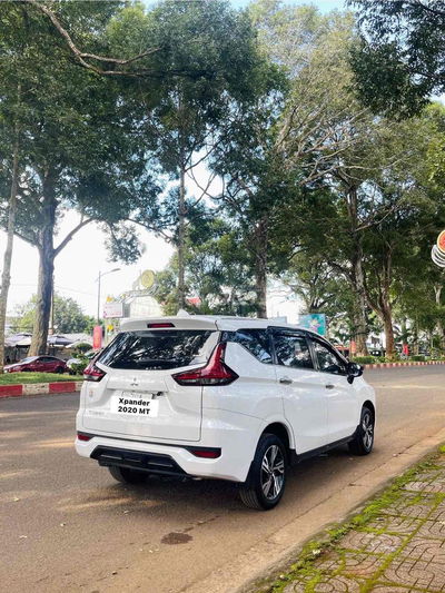 Mitsubishi Xpander Cross 2021 AT - 14000 km
