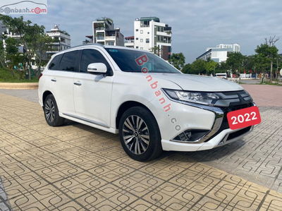 Xe Mitsubishi Outlander 2.0 CVT 2022