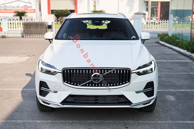 Xe Volvo XC60 Recharge T8 AWD 2022