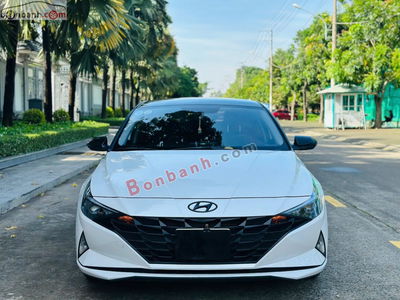 Xe Hyundai Elantra 1.6 AT Tiêu chuẩn 2023