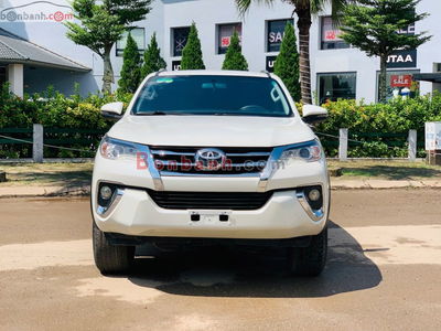 Xe Toyota Fortuner 2.4G 4x2 AT 2018