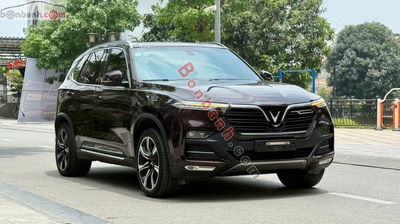 Xe VinFast Lux SA 2.0 Premium 2.0 AT 2019