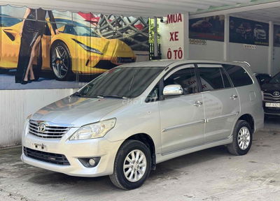 Bán Inova đời 2013 bản G xe đẹp khỏi bàn