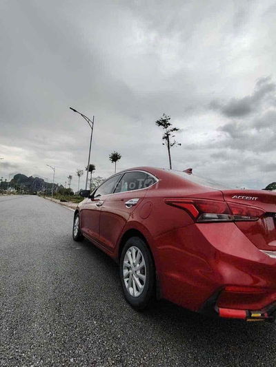 Hyundai Accent 2019 1.4 MT Base - 10 km