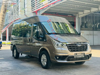 Xe Ford Transit Tiêu chuẩn 2023