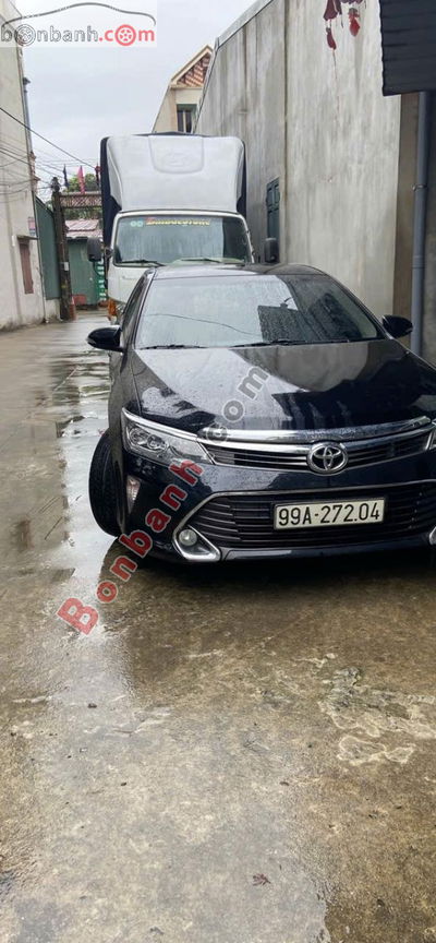Xe Toyota Camry 2.0E 2018