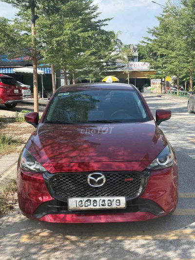 Mazda 2 2025 1.5 AT - 6000 km