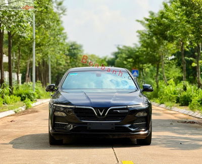 Xe VinFast Lux A 2.0 Premium 2.0 AT 2021