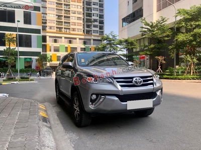Xe Toyota Fortuner 2.4G 4x2 AT 2019
