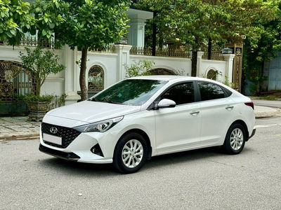 Hyundai Accent 2024 số tự động màu trắng