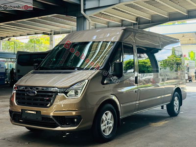 Xe Ford Transit Tiêu chuẩn 2023