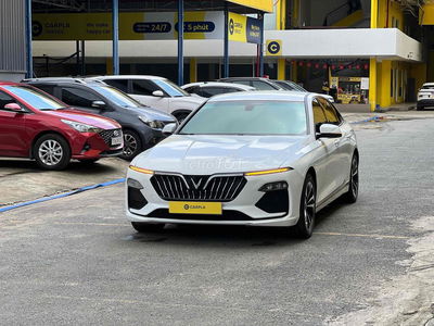VinFast Lux A2.0 2022 A2.0 Tiêu chuẩn - 32000 km