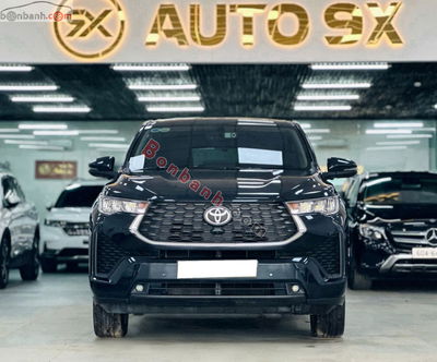 Xe Toyota Innova Cross 2.0 CVT 2025