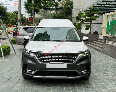 Xe Kia Carnival Royal 2.2D 2022
