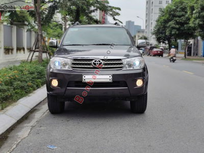 Xe Toyota Fortuner 2.5G 2010