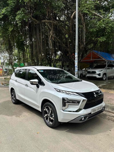 Mitsubishi Xpander 2023 AT Premium - 26000 km