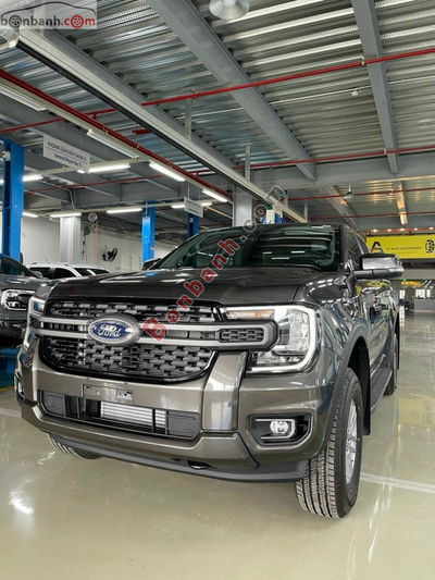Xe Ford Ranger XLS 2.0L 4x2 AT 2025