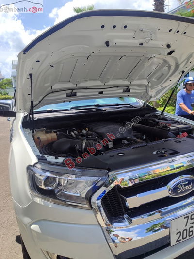 Xe Ford Ranger XLT 2.2L 4x4 MT 2015