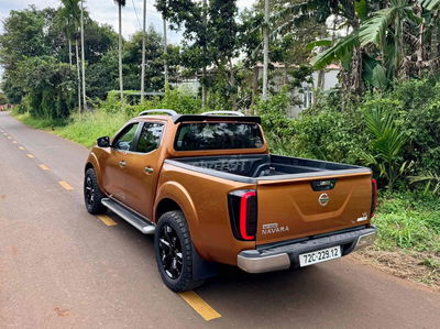 Nissan Navara 2015 NP300 VL 4x4 AT - 130000 km
