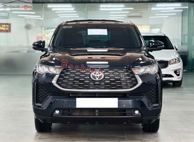 Xe Toyota Innova Cross 2.0 CVT 2025