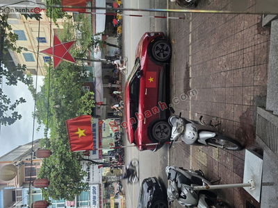 Xe VinFast VF7 S 2024