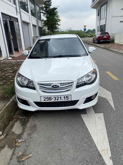 Hyundai Avante 2014 1.6 AT - 180000 km