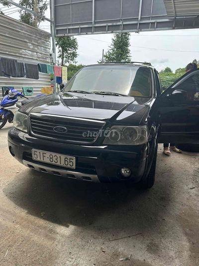 Ford Escape 2004 3.0L XLT - 145000 km