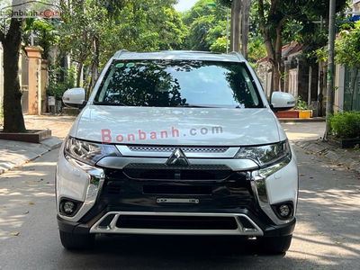 Xe Mitsubishi Outlander Premium 2.0 CVT 2021