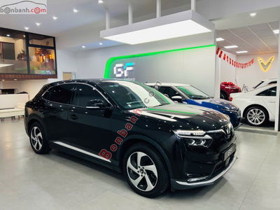 Xe VinFast VF8 Eco AWD 2023